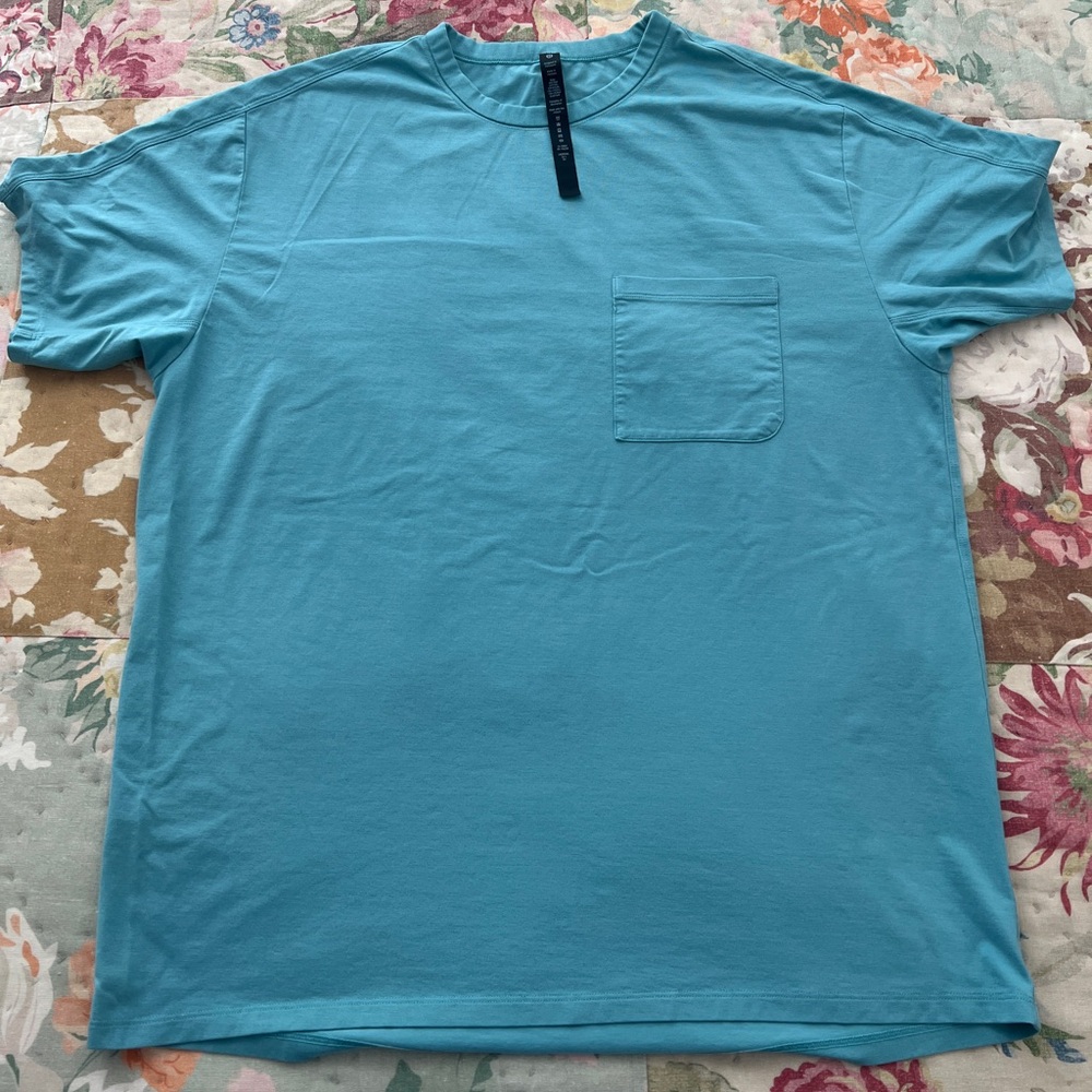 lululemon athletica Turquoise Short Sleeve Tee